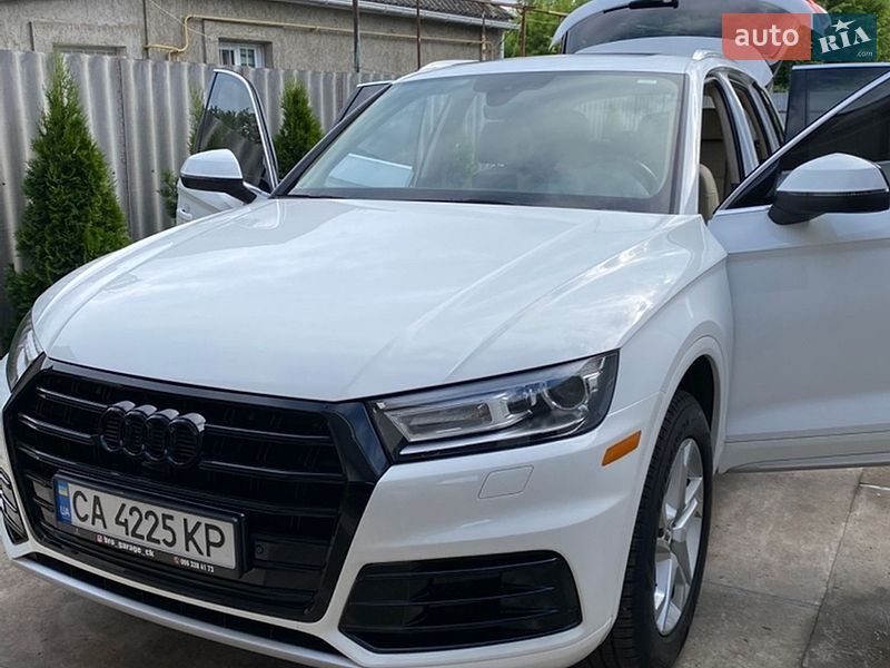 Позашляховик / Кросовер Audi Q5 2019 в Смілі фото 8 Позашляховик / Кросовер Audi Q5 2019 в Смілі