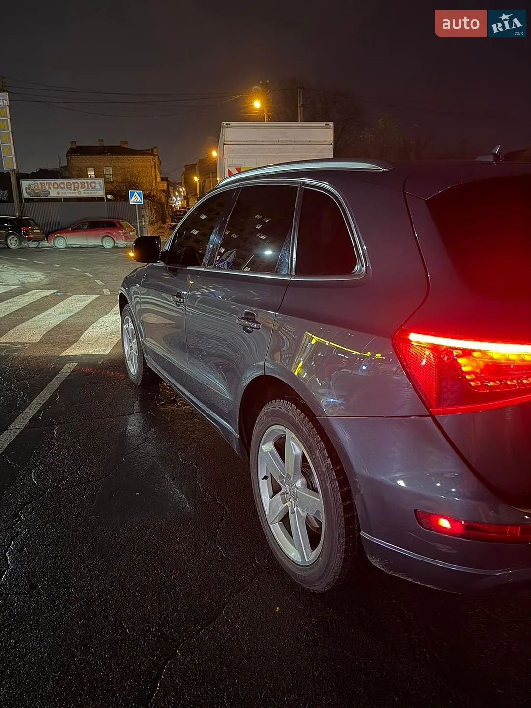2010 Audi Q5 - мініатюра 2