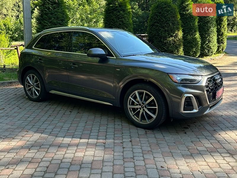 Позашляховик / Кросовер Audi Q5 2021 в Львові