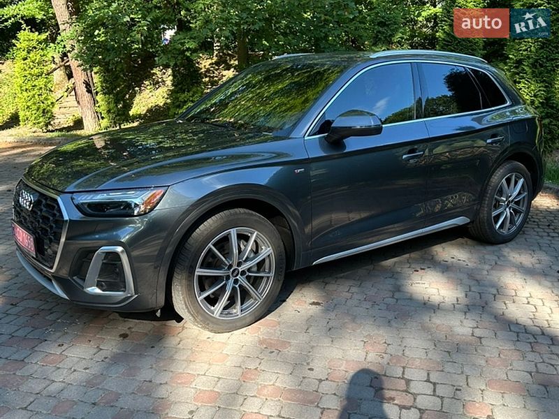 Позашляховик / Кросовер Audi Q5 2021 в Львові