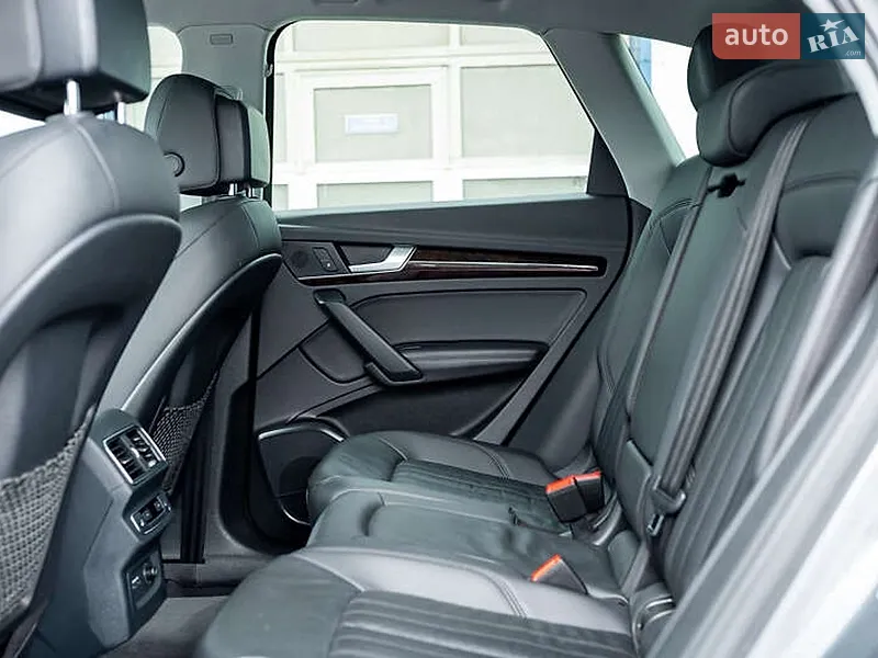 Audi Q5 2019 VIN WA1BNAFY8K2058310 фото оголошення 13 з 66