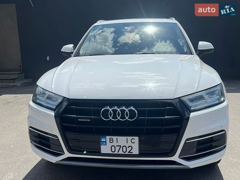 Внедорожник / Кроссовер Audi Q5 2017 в Полтаве