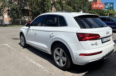 Внедорожник / Кроссовер Audi Q5 2017 в Полтаве