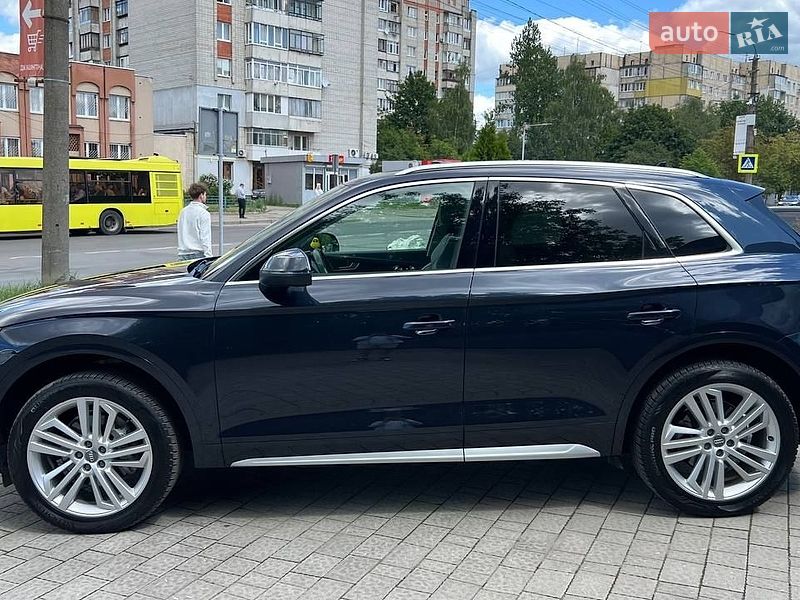 Позашляховик / Кросовер Audi Q5 2019 в Львові