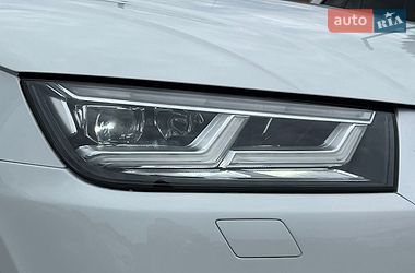 Внедорожник / Кроссовер Audi Q5 2018 в Ровно