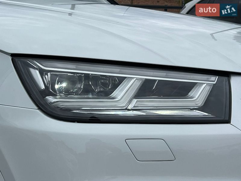 Внедорожник / Кроссовер Audi Q5 2018 в Ровно