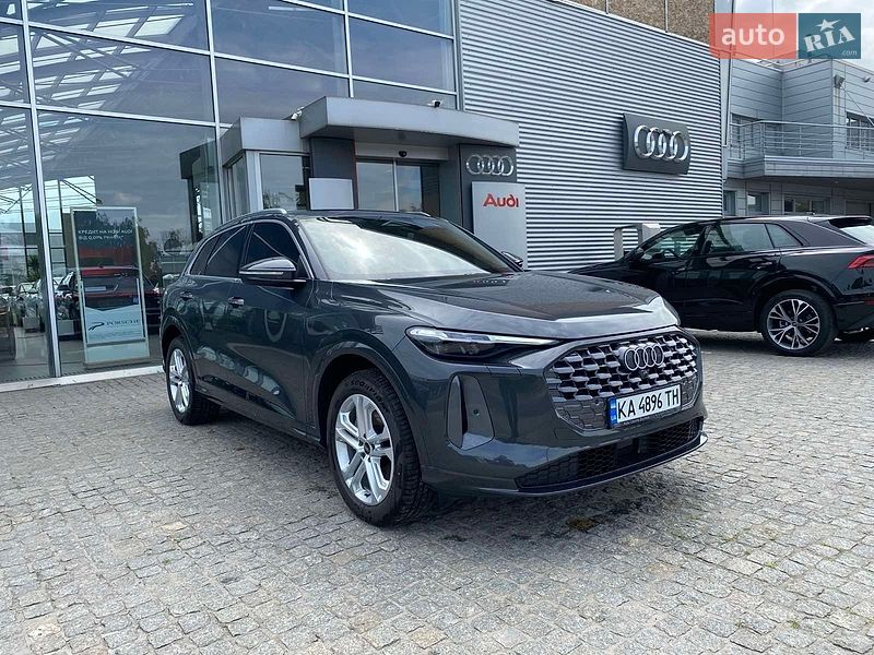 Внедорожник / Кроссовер Audi Q5 2026 в Днепре