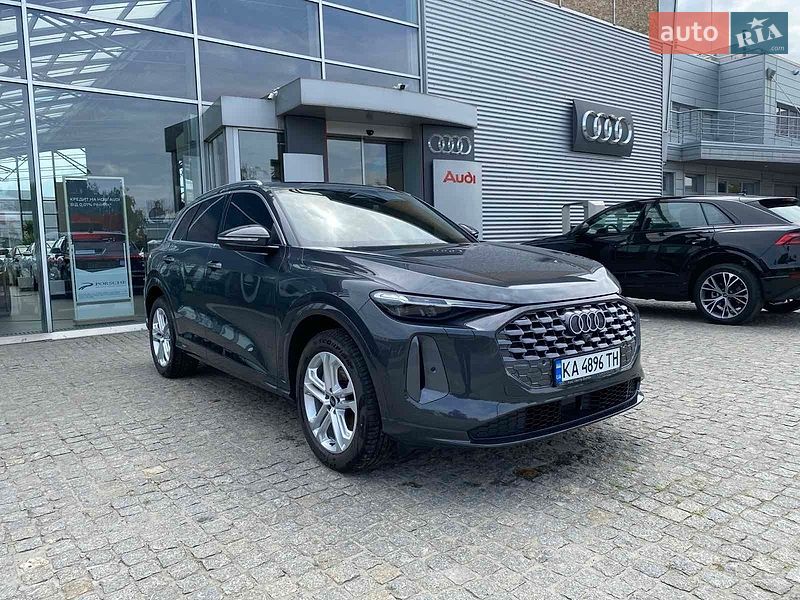 Внедорожник / Кроссовер Audi Q5 2026 в Днепре