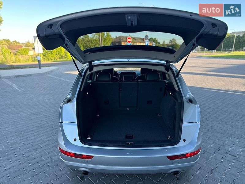 Позашляховик / Кросовер Audi Q5 2010 в Володимирі