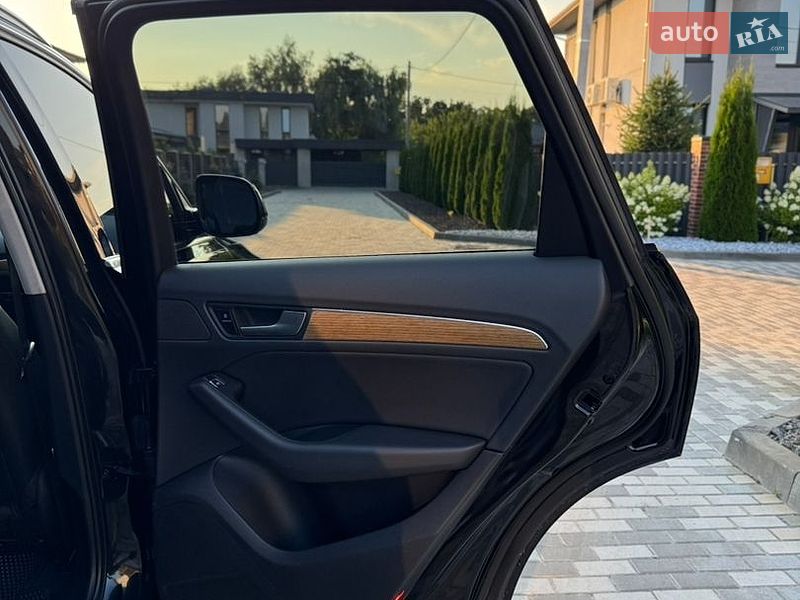 Внедорожник / Кроссовер Audi Q5 2012 в Киеве