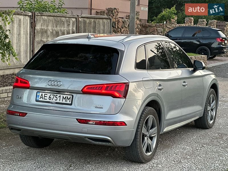 Позашляховик / Кросовер Audi Q5 2018 в Дніпрі