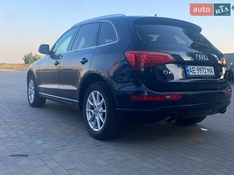 Позашляховик / Кросовер Audi Q5 2011 в Апостоловому