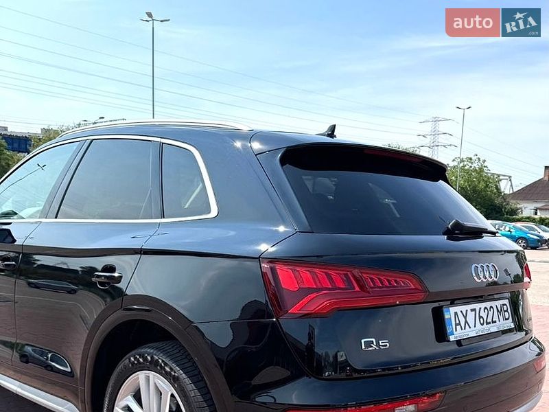 Позашляховик / Кросовер Audi Q5 2019 в Львові