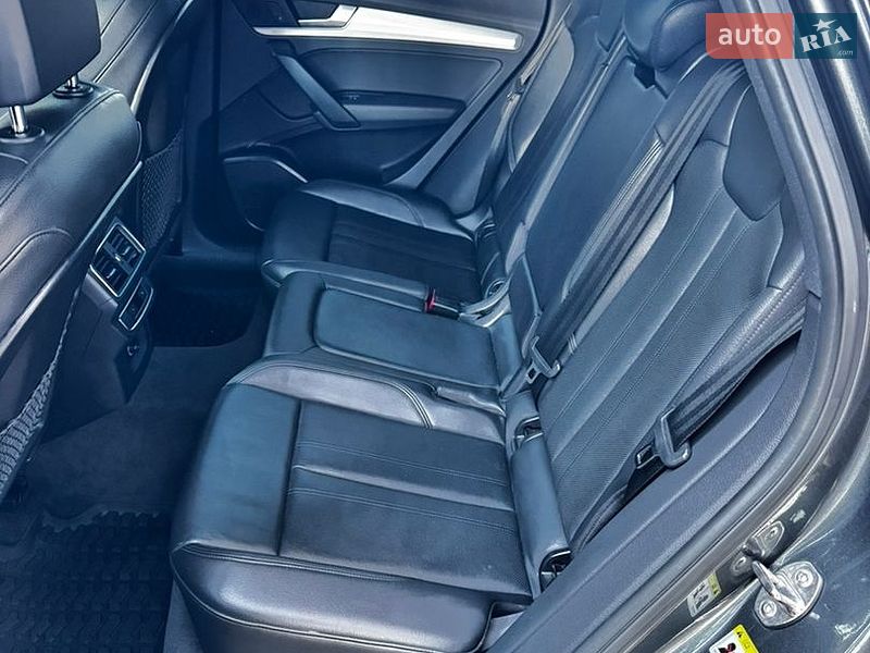 Позашляховик / Кросовер Audi Q5 2017 в Києві