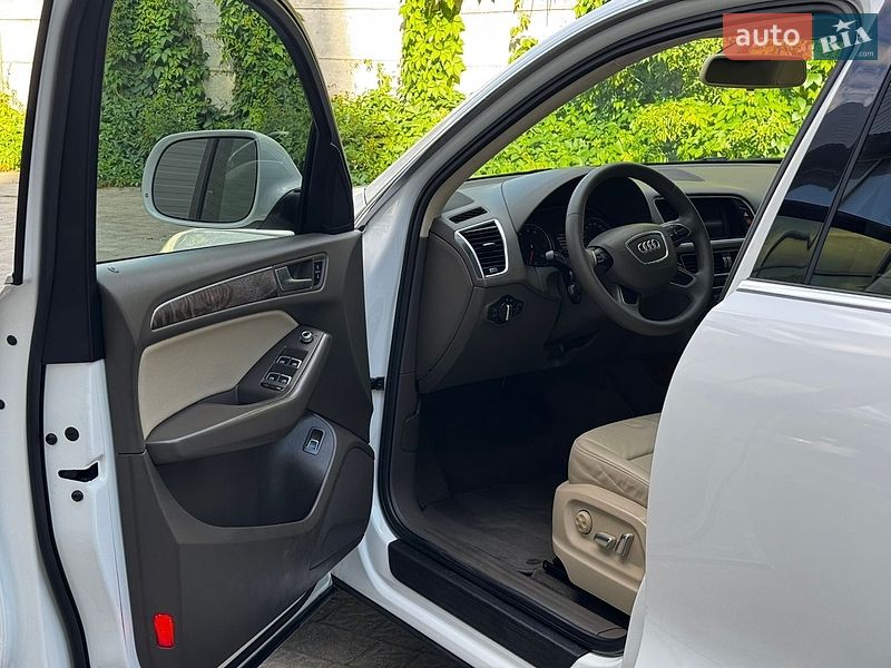 Внедорожник / Кроссовер Audi Q5 2013 в Ровно