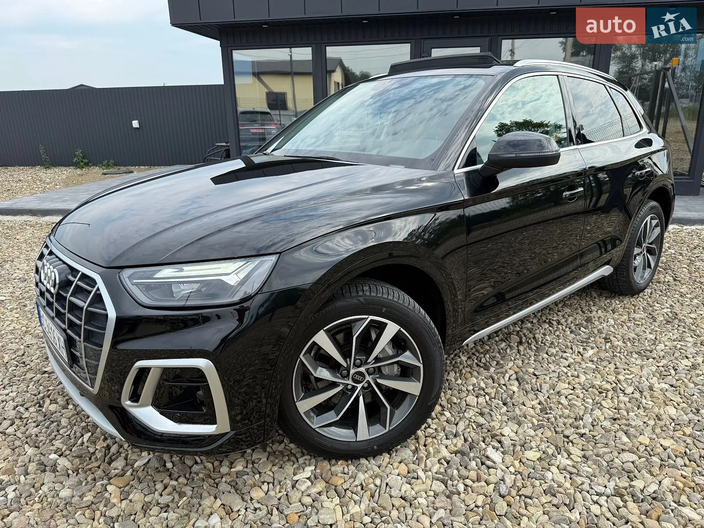 Audi Q5 2021 VIN WA1AAAFY7M2118488 фото оголошення 24 з 111