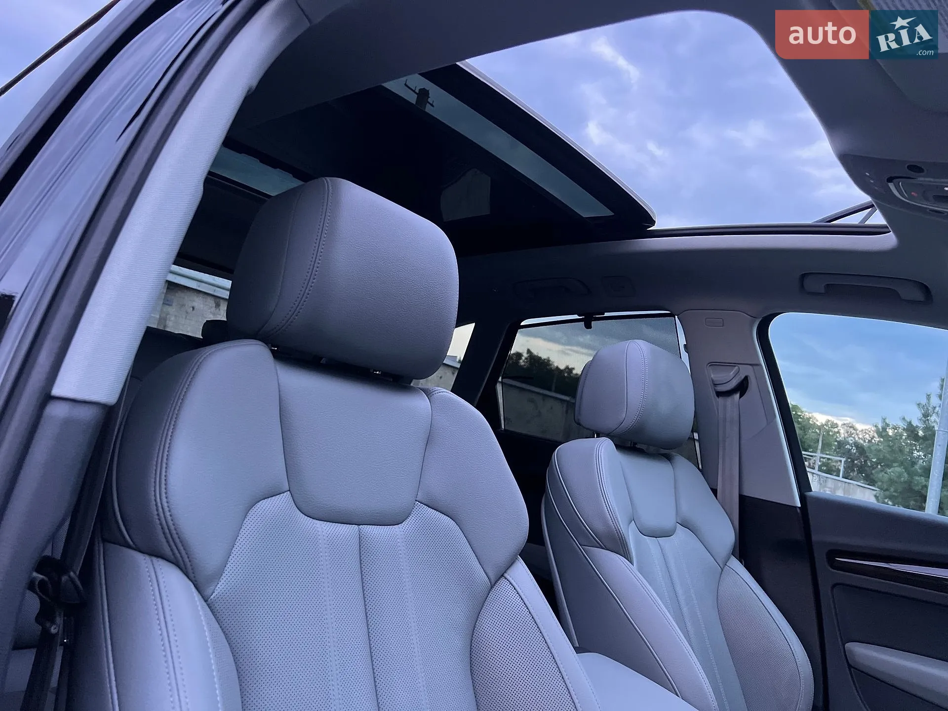 Audi Q5 2018 VIN WA1BNAFY2J2202710 фото оголошення 99 з 140
