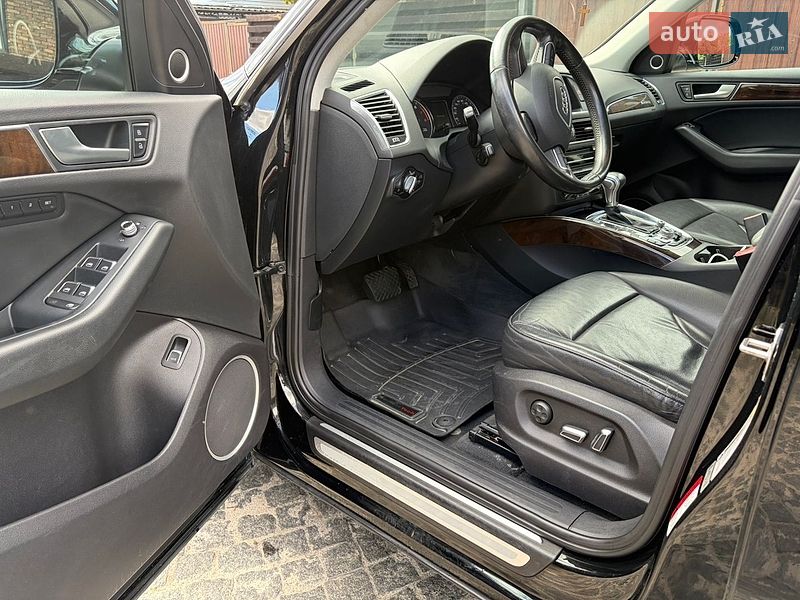 Позашляховик / Кросовер Audi Q5 2012 в Святопетрівське