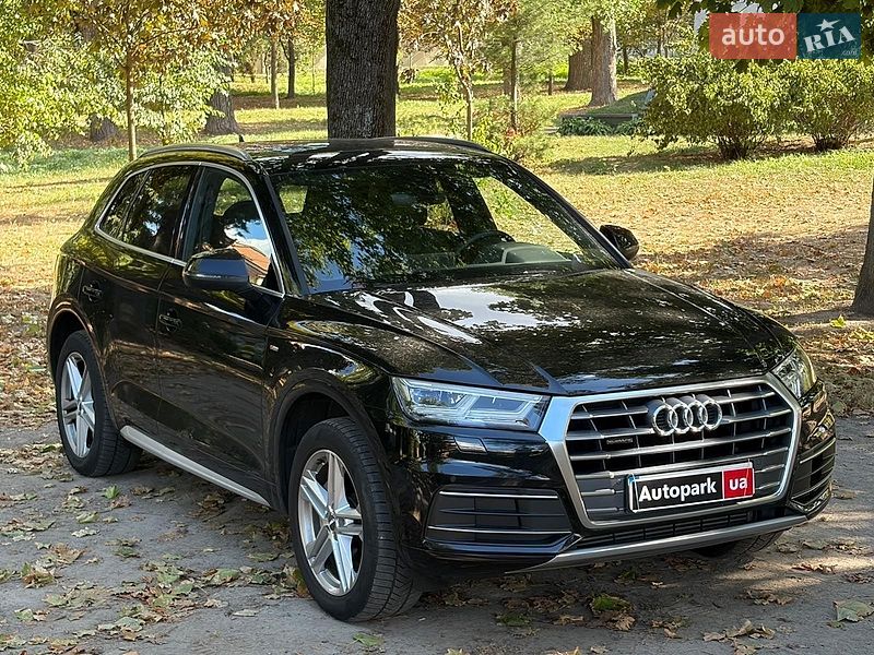 Внедорожник / Кроссовер Audi Q5 2020 в Киеве
