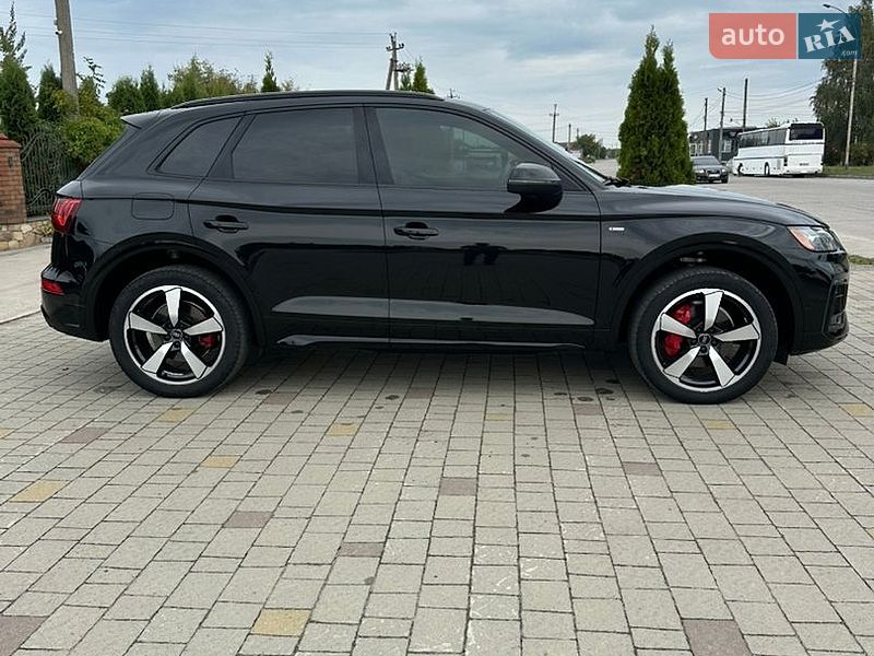 Внедорожник / Кроссовер Audi Q5 2024 в Вараше