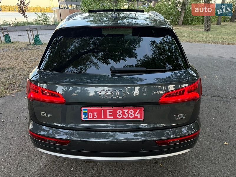 Внедорожник / Кроссовер Audi Q5 2018 в Киеве
