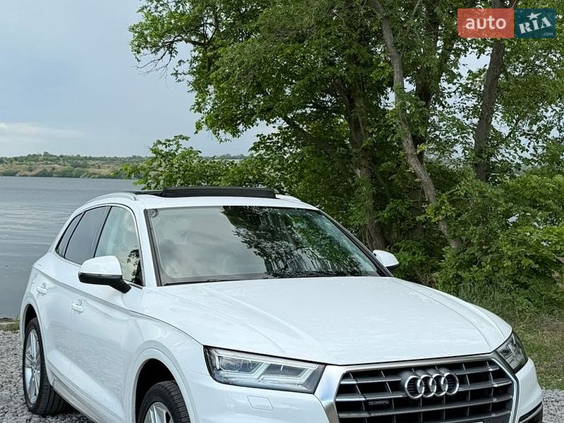 Внедорожник / Кроссовер Audi Q5 2018 в Днепре