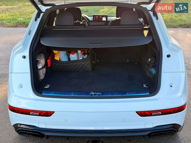 Внедорожник / Кроссовер Audi Q5 2023 в Кривом Роге