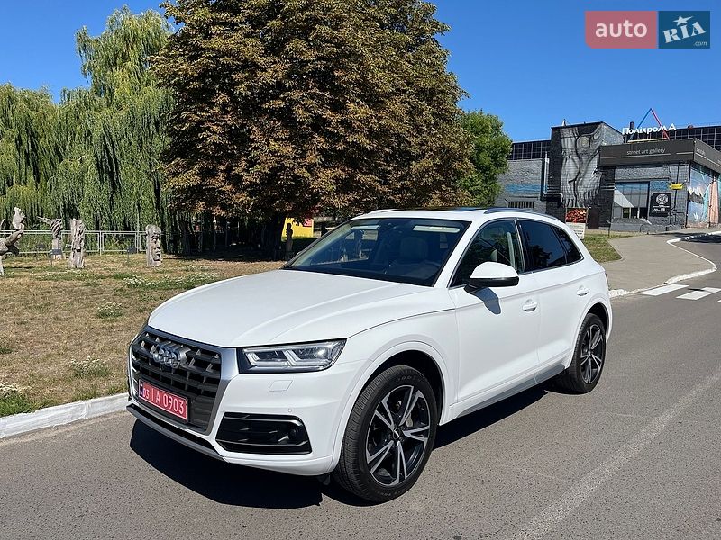 Внедорожник / Кроссовер Audi Q5 2018 в Луцке