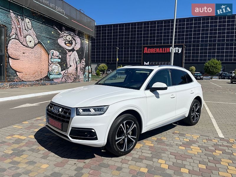 Внедорожник / Кроссовер Audi Q5 2018 в Луцке