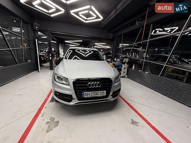 Внедорожник / Кроссовер Audi Q5 2014 в Днепре