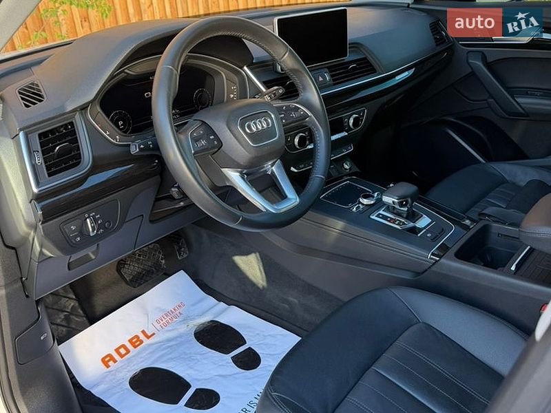 Позашляховик / Кросовер Audi Q5 2020 в Львові