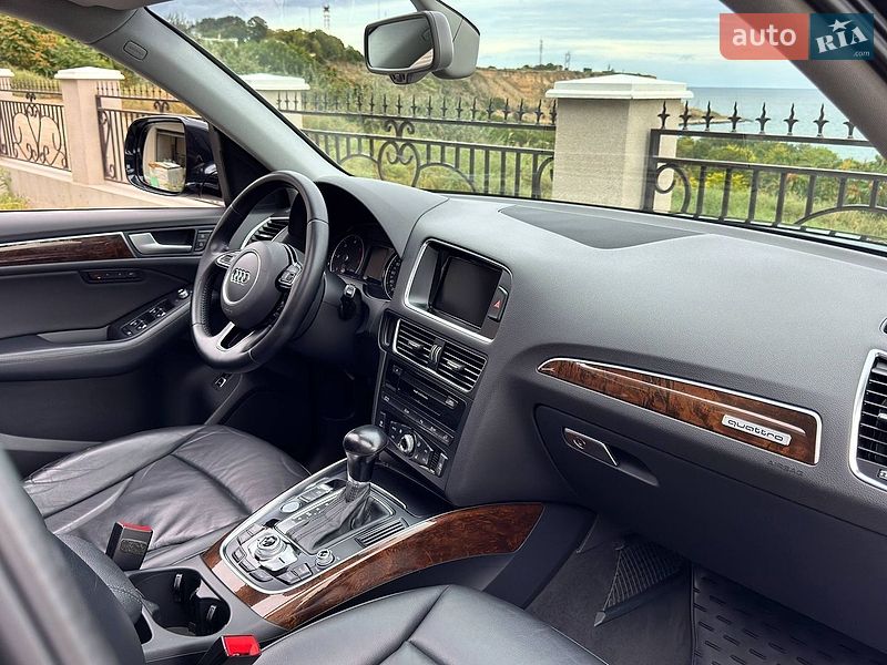 Внедорожник / Кроссовер Audi Q5 2015 в Одессе