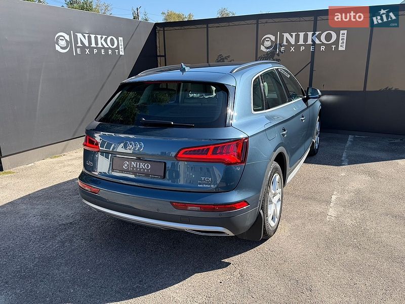 Позашляховик / Кросовер Audi Q5 2017 в Львові