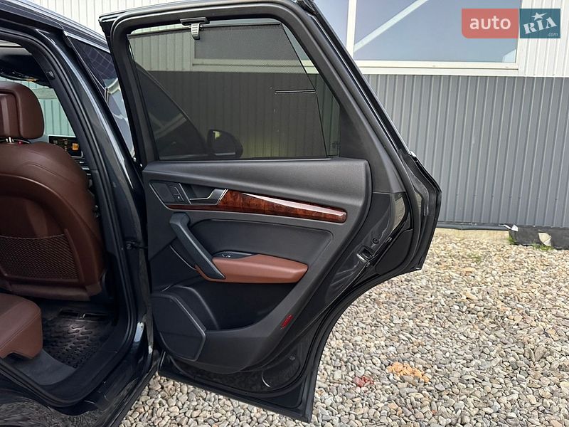 Позашляховик / Кросовер Audi Q5 2017 в Стрию