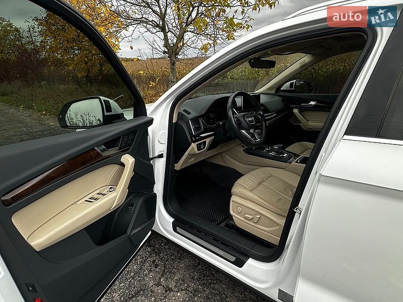 Внедорожник / Кроссовер Audi Q5 2017 в Кременце