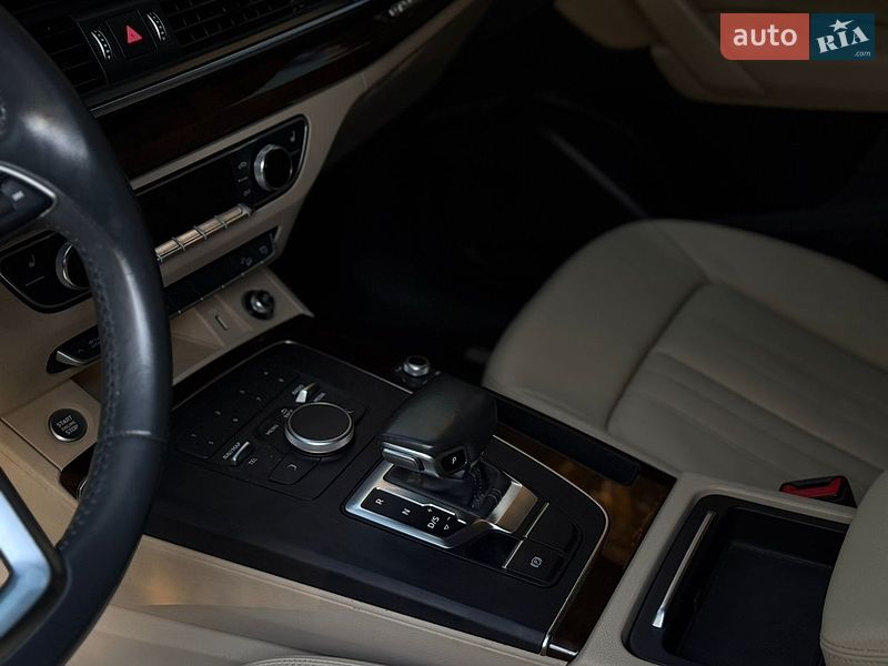 Позашляховик / Кросовер Audi Q5 2019 в Тернополі