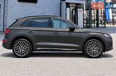 Внедорожник / Кроссовер Audi Q5 2022 в Буче