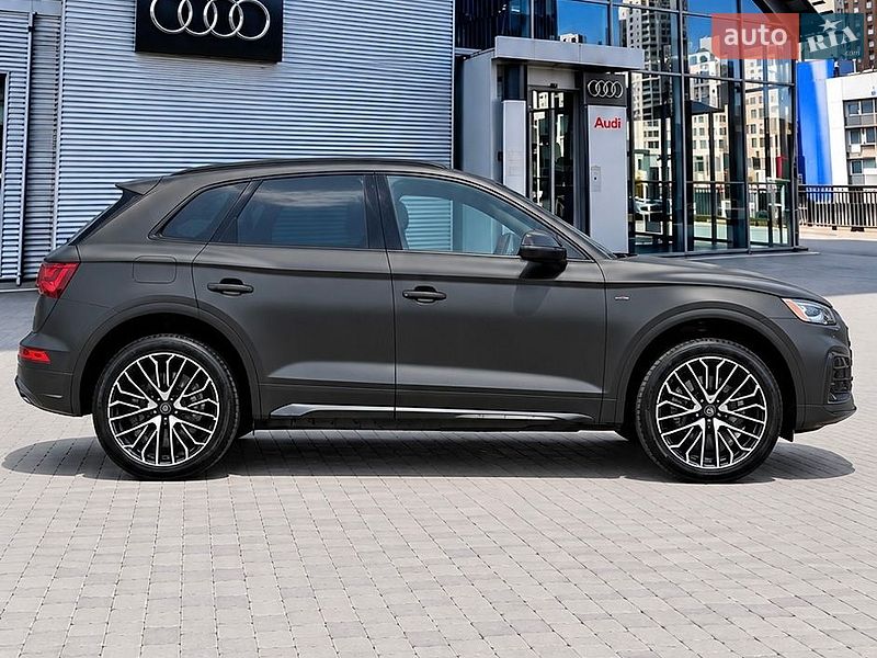 Внедорожник / Кроссовер Audi Q5 2022 в Буче