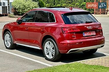 Внедорожник / Кроссовер Audi Q5 2018 в Киеве фото 10 Внедорожник / Кроссовер Audi Q5 2018 в Киеве