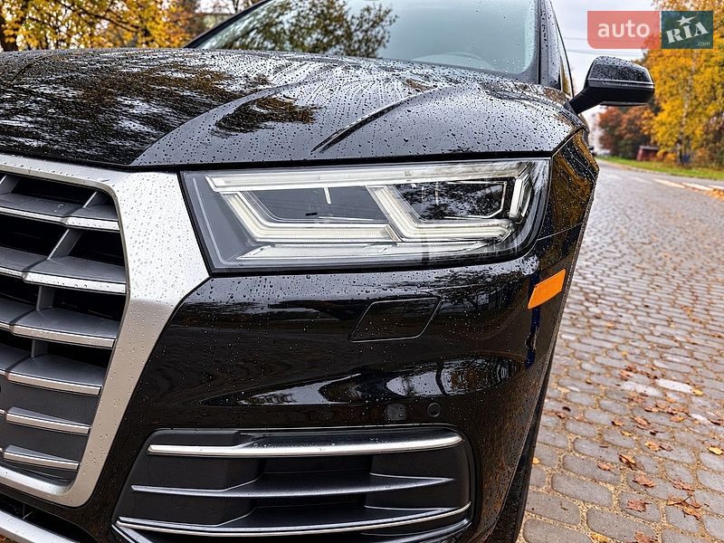 Внедорожник / Кроссовер Audi Q5 2018 в Новояворовске