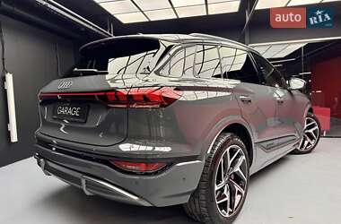 Позашляховик / Кросовер Audi Q6 e-tron 2024 в Києві