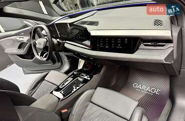 Внедорожник / Кроссовер Audi Q6 e-tron 2024 в 