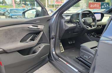 Внедорожник / Кроссовер Audi Q6 e-tron 2024 в 