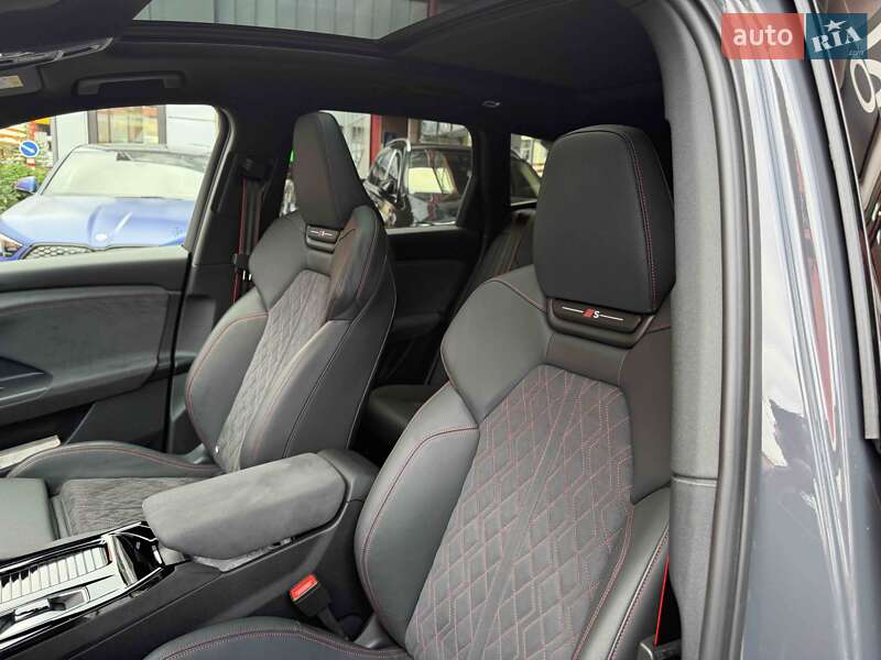 Внедорожник / Кроссовер Audi Q6 e-tron 2024 в Львове