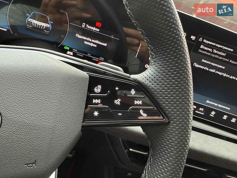 Внедорожник / Кроссовер Audi Q6 e-tron 2024 в Львове