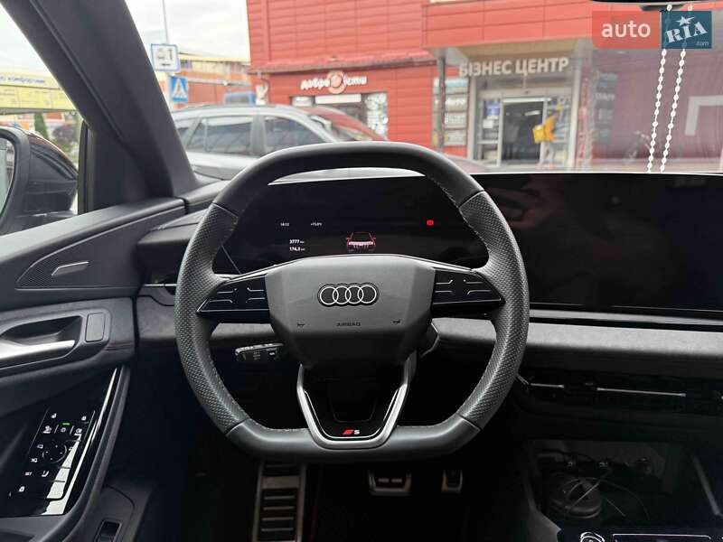 Внедорожник / Кроссовер Audi Q6 e-tron 2024 в Львове