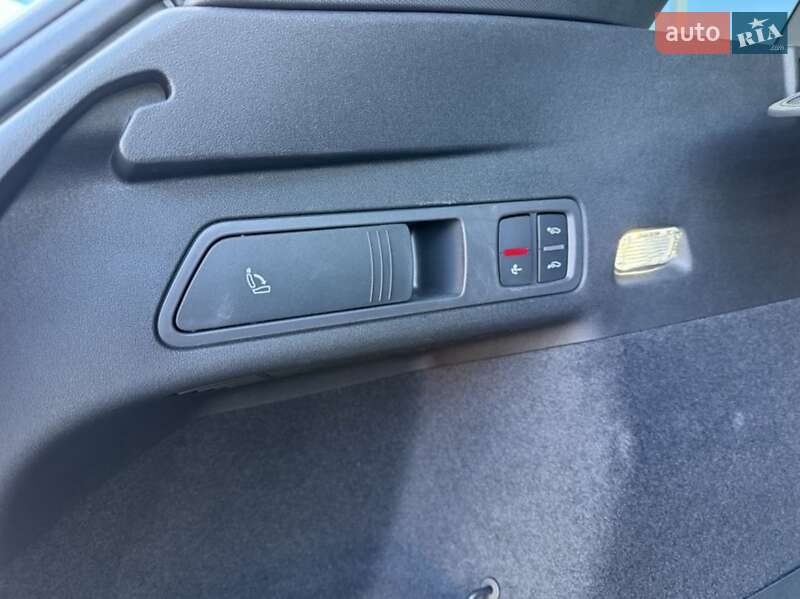 Позашляховик / Кросовер Audi Q6 e-tron 2024 в Хмельницькому