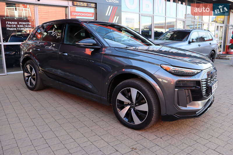 Позашляховик / Кросовер Audi Q6 e-tron 2024 в Львові