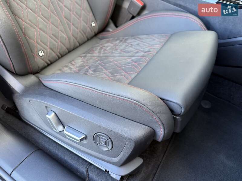 Позашляховик / Кросовер Audi Q6 e-tron 2024 в Хмельницькому