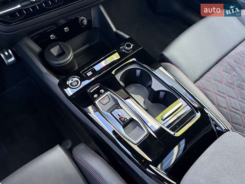 Позашляховик / Кросовер Audi Q6 e-tron 2024 в Хмельницькому